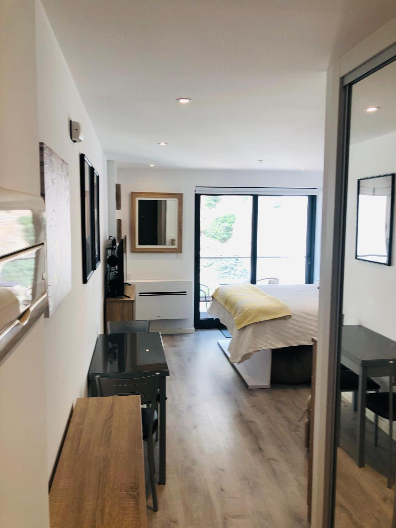 Cp High Floor Luxury Studio Sleeps 3 Gibraltar Exterior photo